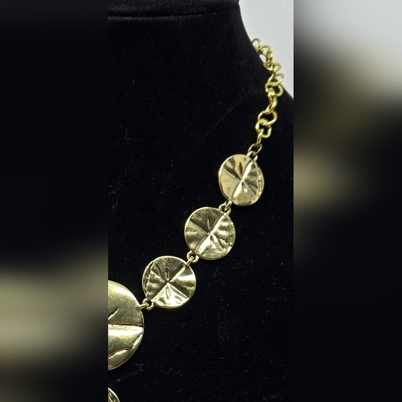 Sand Dollar Gold Tone Womens Necklace Dangle Adjustable Bold-Beautiful Versatile - Picture 6 of 9